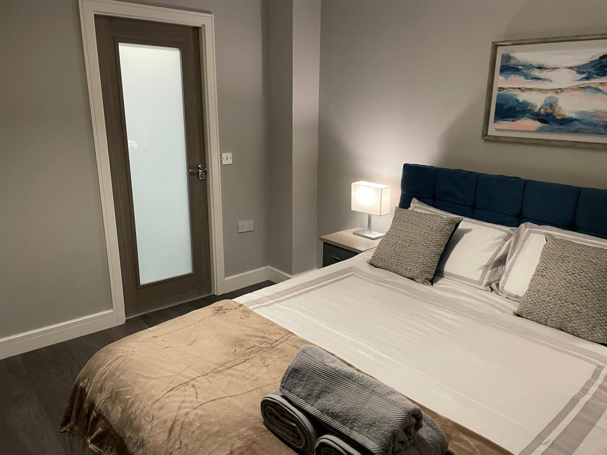 Dublin Airport Large 2 Bedroom Luxury Serviced Apartment Exterior photo